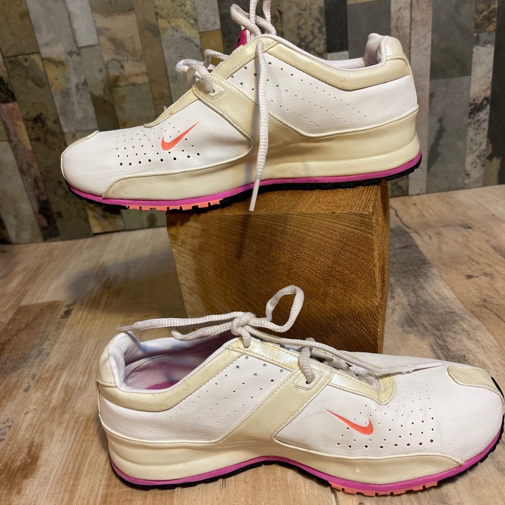 Women’s Nike zoom